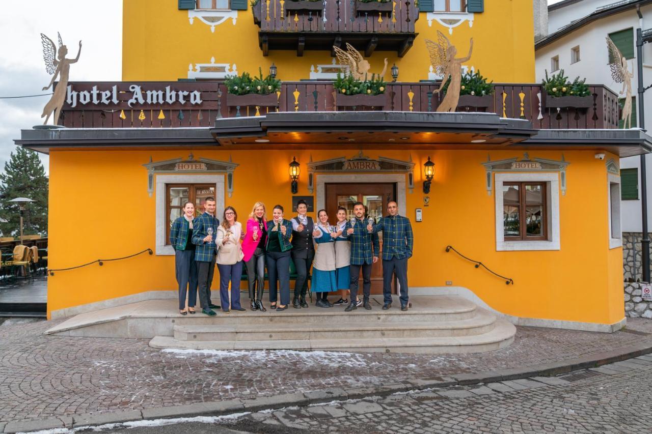 Ambra Cortina Luxury&Fashion Hotel Cortina dʼAmpezzo Exteriör bild